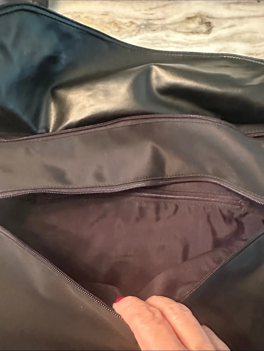 BASIX NEW YORK LEATHER AND NYLON MESSENGER BAG
